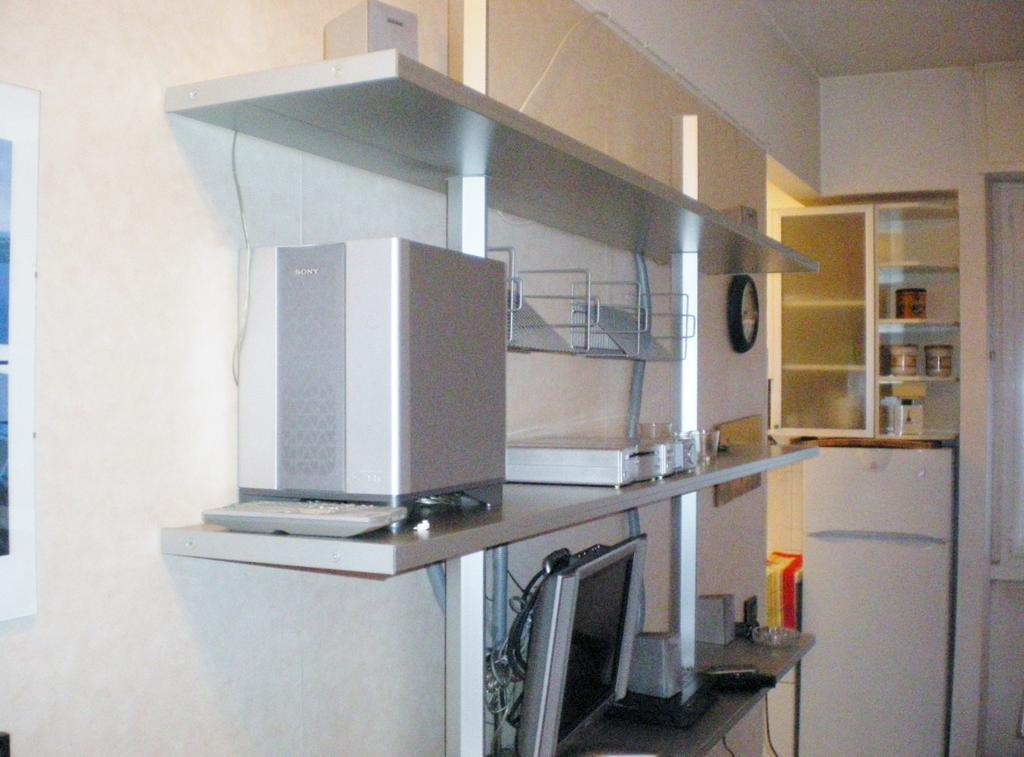 Melozzo Apartment